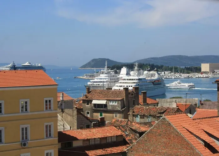 Apartman King's View Split